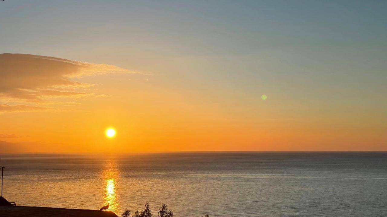 Baia Aurora Villa Letojanni Buitenkant foto