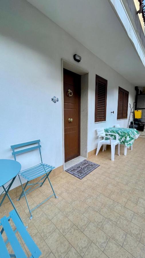 Baia Aurora Villa Letojanni Buitenkant foto